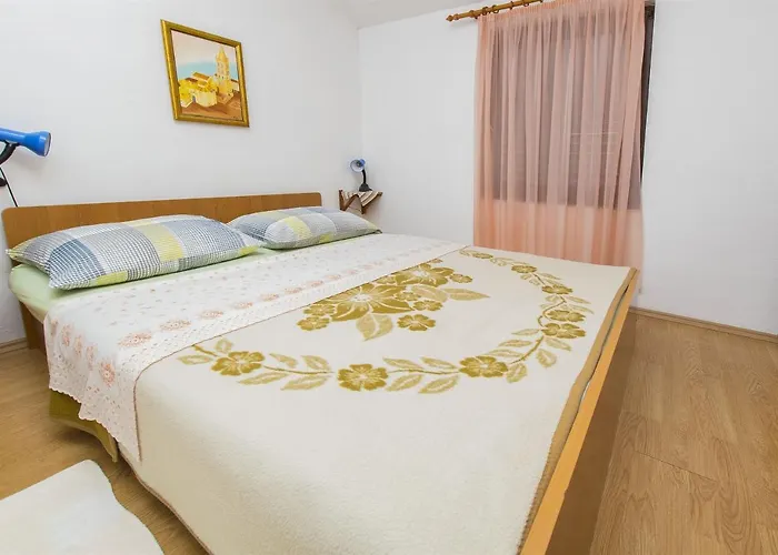 Pavlina * Starigrad Paklenica